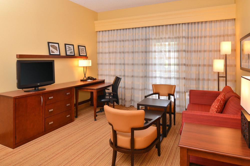 Courtyard By Marriott Columbia Northeast/Fort Jackson Area Kültér fotó