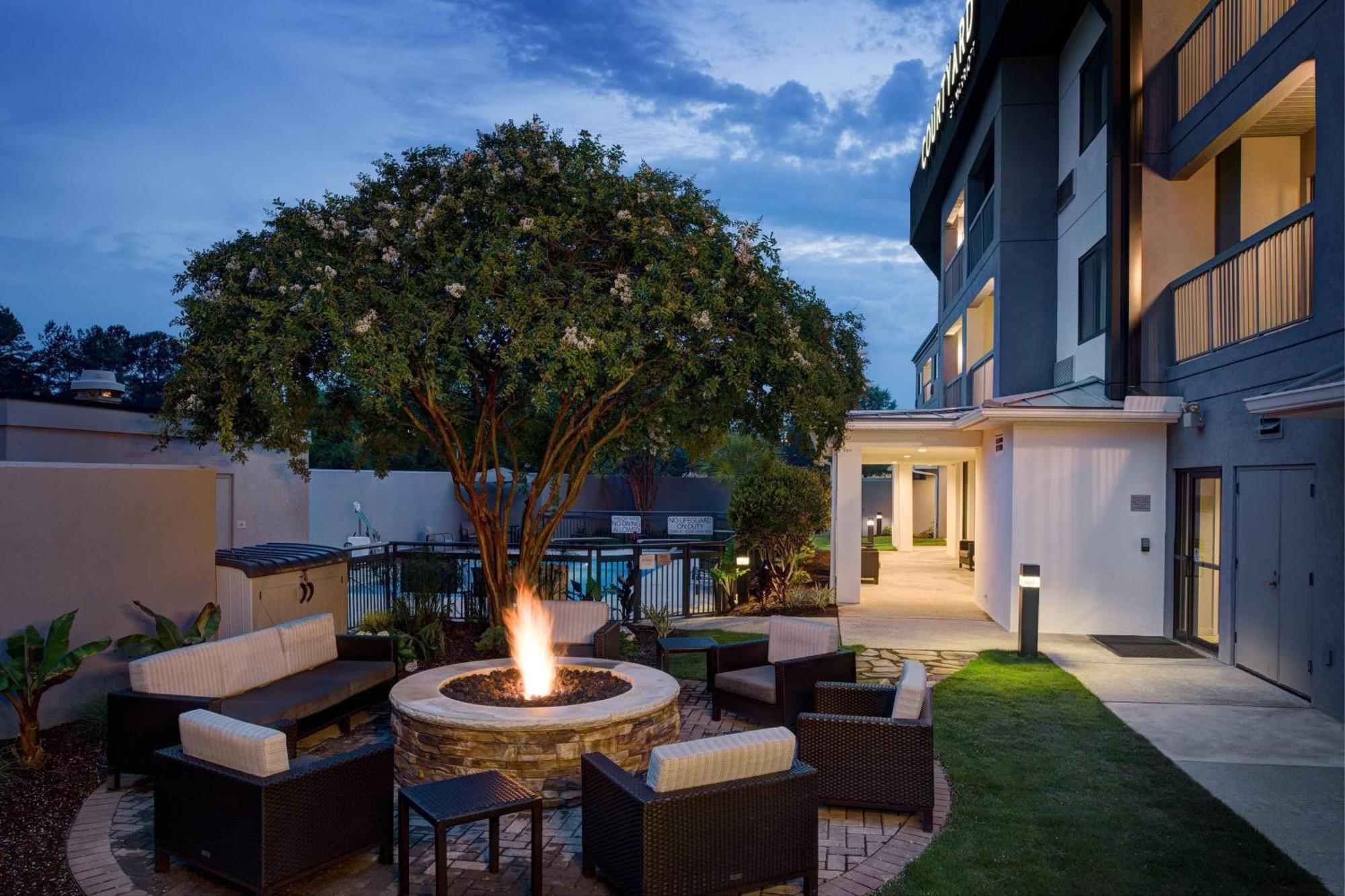 Courtyard By Marriott Columbia Northeast/Fort Jackson Area Kültér fotó